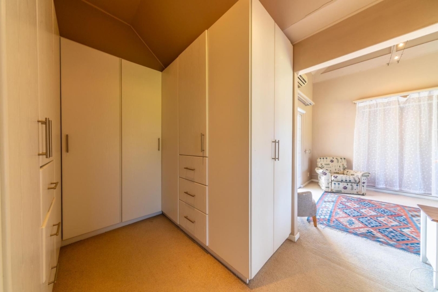 To Let 2 Bedroom Property for Rent in Onder Papegaaiberg Western Cape
